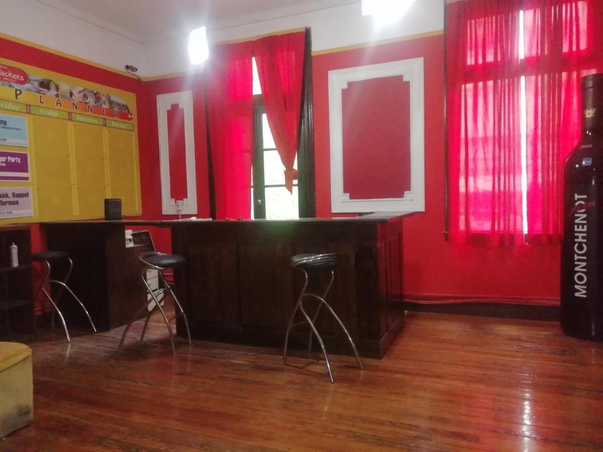 Katana Capsule Hostel เมนโดซา ภายนอก รูปภาพ