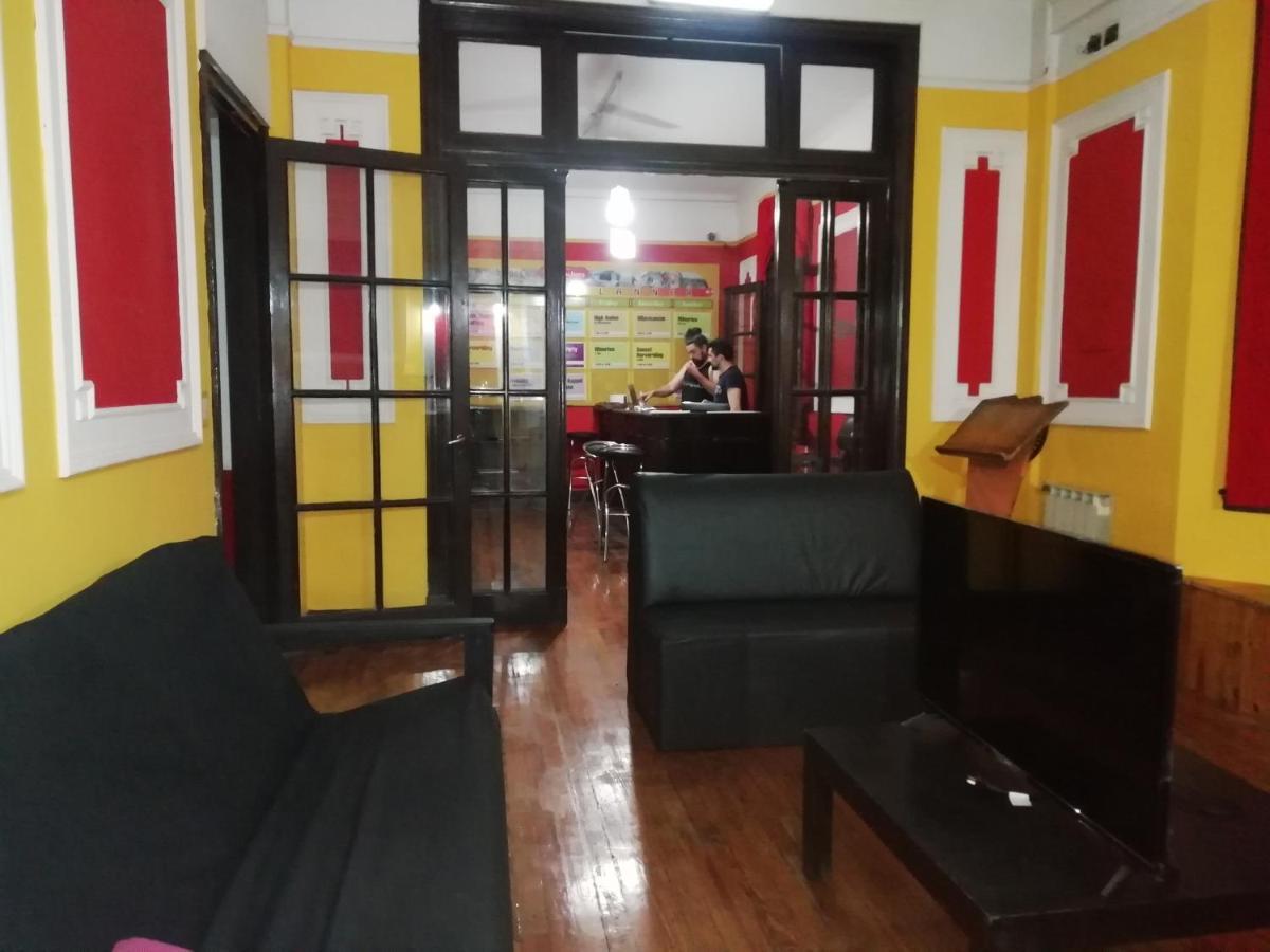 Katana Capsule Hostel เมนโดซา ภายนอก รูปภาพ