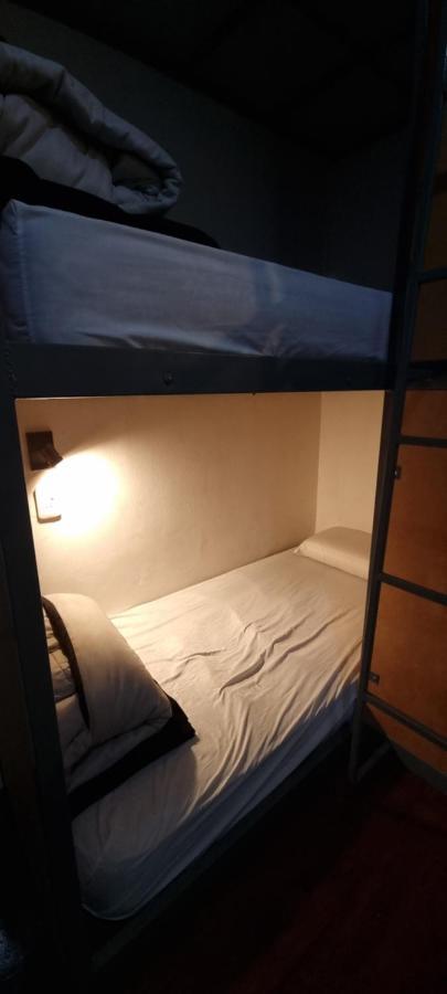 Katana Capsule Hostel เมนโดซา ภายนอก รูปภาพ