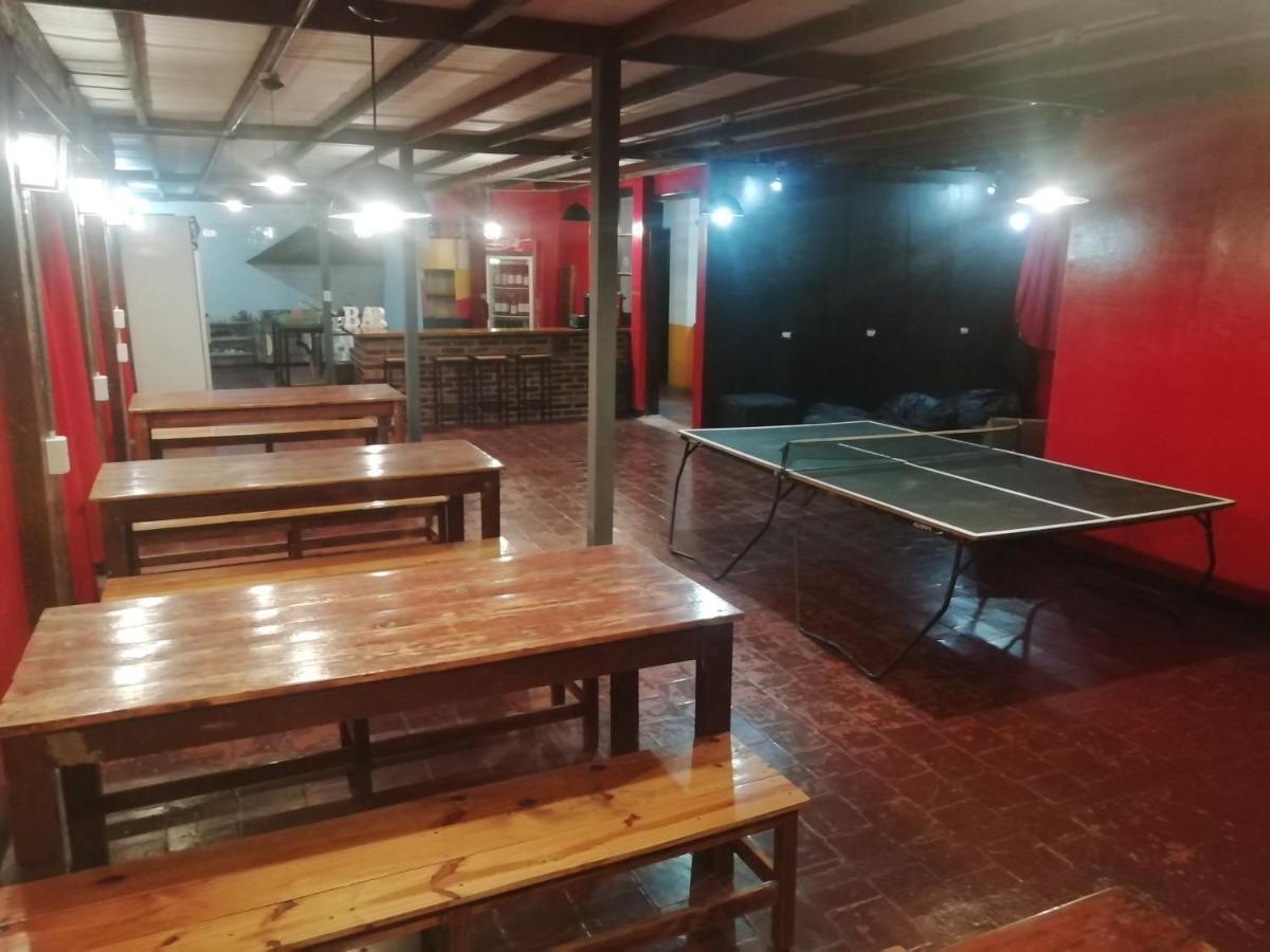 Katana Capsule Hostel เมนโดซา ภายนอก รูปภาพ