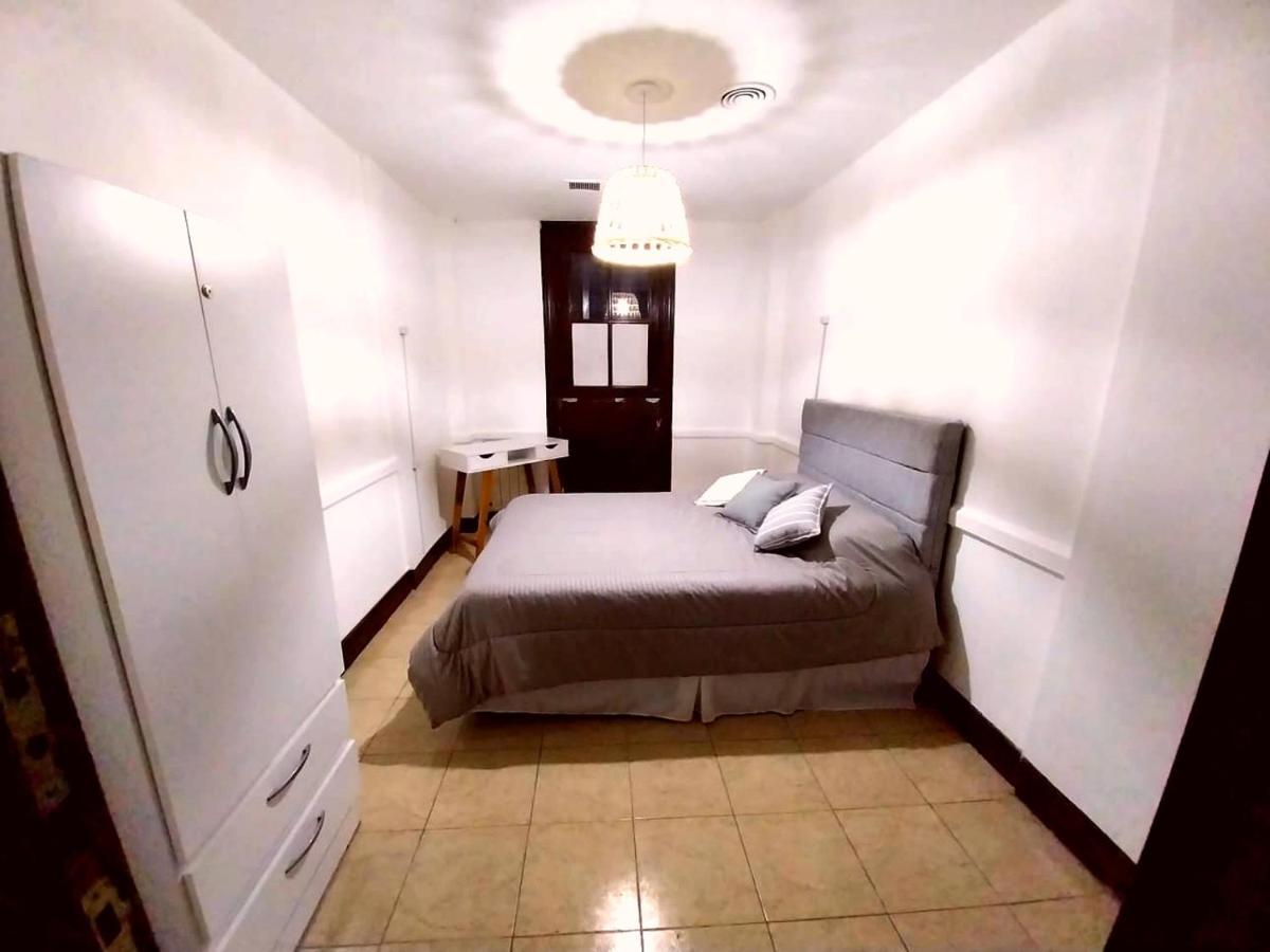 Katana Capsule Hostel เมนโดซา ภายนอก รูปภาพ