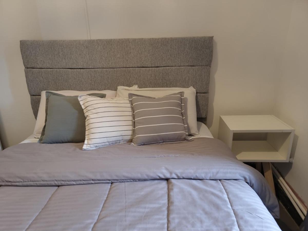Katana Capsule Hostel เมนโดซา ภายนอก รูปภาพ