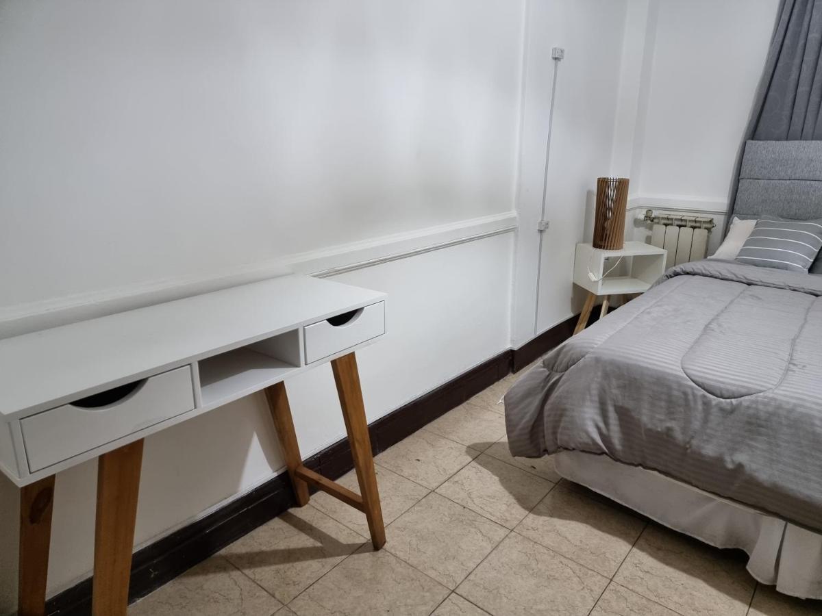 Katana Capsule Hostel เมนโดซา ภายนอก รูปภาพ