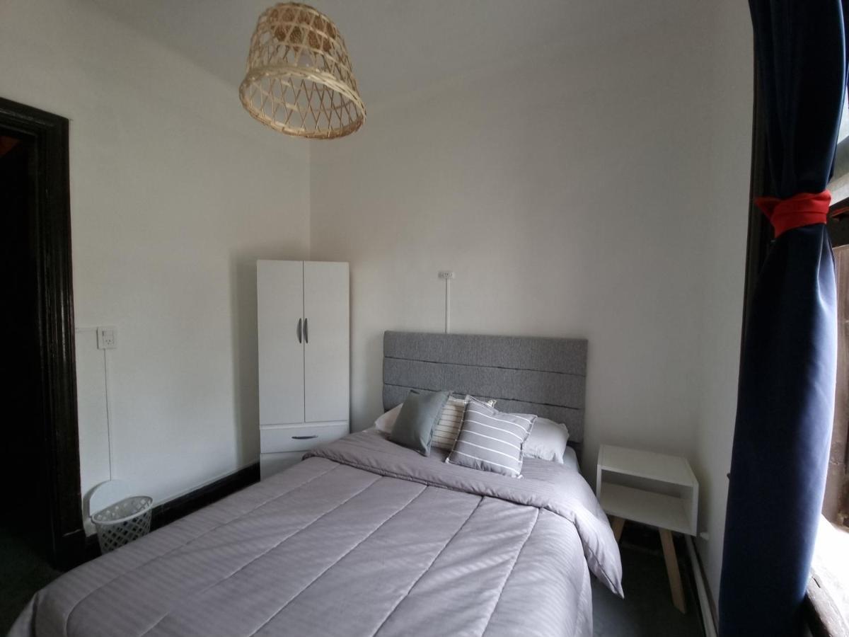 Katana Capsule Hostel เมนโดซา ภายนอก รูปภาพ