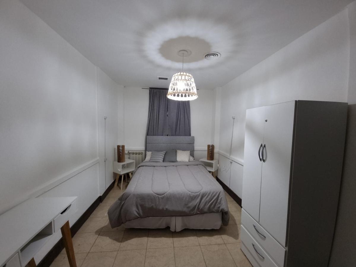 Katana Capsule Hostel เมนโดซา ภายนอก รูปภาพ